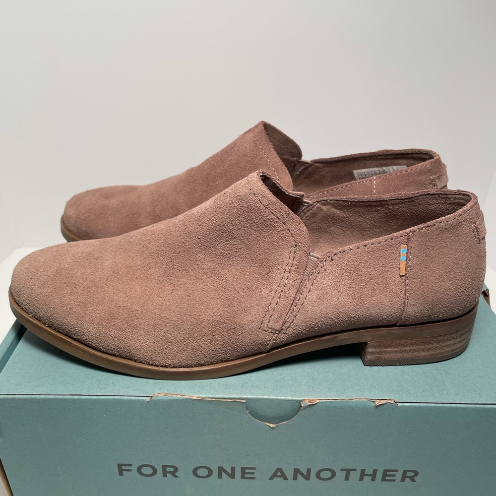 NIB Tom’s Shaye Low Cut Bootie 8M taupe gray suede